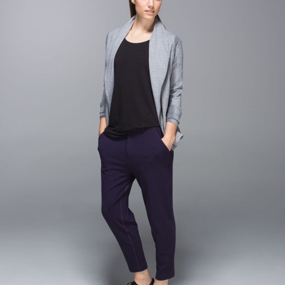 Rare Lululemon Exquisite Trouser CropShine Dot Black Grape W6E22S Wm Sz 8 2014